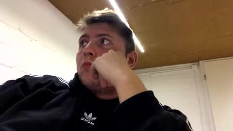 outflayd online show from November 13, 11:36 pm