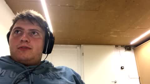 outflayd online show from November 26, 11:06 pm