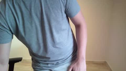 outroemail1807 online show from March 12, 8:26 pm