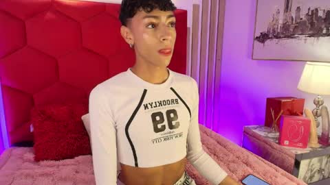 Owen online show from April 2, 3:04 am