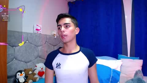 Owen  Independent model  online show from September 18, 9:28 pm