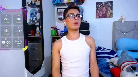 Owen  Independent model  online show from February 27, 7:41 am