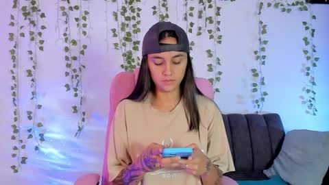 Snapshot of owenfoxx1 chatting on February 8, 9:18 pm Owen foxx online show from February 8, 9:18 pm