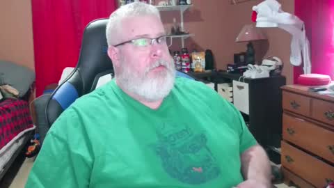 Snapshot of oxstorm chatting on January 10, 8:04 pm Oxstorm online show from January 10, 8:04 pm