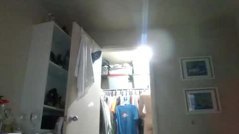 Snapshot of ozzy78 chatting on October 19, 1:39 am 0zzy78 online show from October 19, 1:39 am