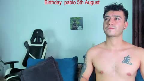 Snapshot of p_jhon chatting on July 30, 8:24 am P online show from July 30, 8:24 am