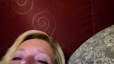 Snapshot of paar_xxx chatting on June 23, 8:18 pm paar_xxx online show from June 23, 8:18 pm