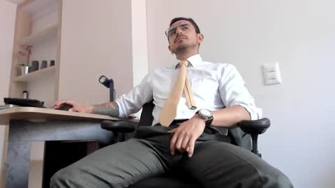 Snapshot of pablo_rincon95 chatting on January 4, 5:47 pm pablo rincon95 online show from January 4, 5:47 pm