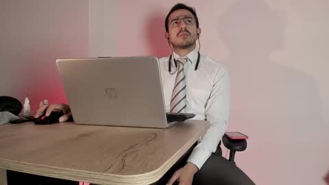 Snapshot of pablo_rincon95 chatting on January 21, 11:34 pm pablo rincon95 online show from January 21, 11:34 pm