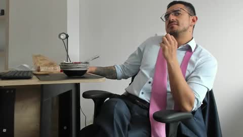 Snapshot of pablo_rincon95 chatting on February 9, 3:23 pm pablo rincon95 online show from February 9, 3:23 pm