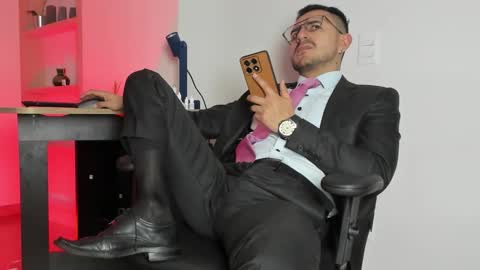 Snapshot of pablo_rincon95 chatting on February 27, 11:26 pm pablo rincon95 online show from February 27, 11:26 pm