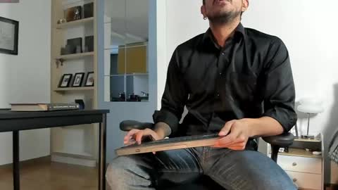 Snapshot of pablo_rincon95 chatting on June 6, 11:48 am pablo rincon95 online show from June 6, 11:48 am