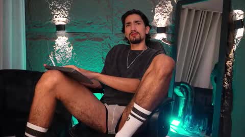 Snapshot of pablo_russoo chatting on February 24, 3:59 am pablo online show from February 24, 3:59 am