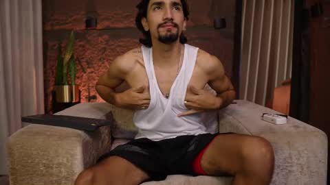 Snapshot of pablo_russoo chatting on March 3, 3:01 am pablo online show from March 3, 3:01 am