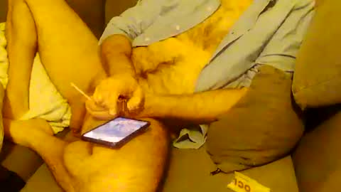Snapshot of paikan07 chatting on April 6, 11:05 pm Paikan 07 online show from April 6, 11:05 pm
