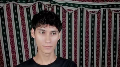 Snapshot of paimon_goetia chatting on November 8, 4:51 pm Alexander Grigori online show from November 8, 4:51 pm