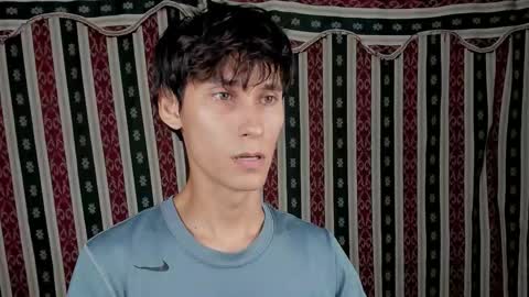 Snapshot of paimon_goetia chatting on December 3, 12:40 am Alexander Grigori online show from December 3, 12:40 am