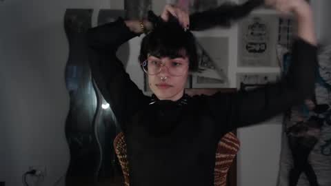 Snapshot of painprince69 chatting on March 23, 4:38 am Pain Prince online show from March 23, 4:38 am