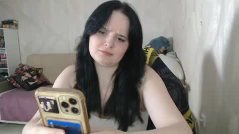 Snapshot of pair_of_gods chatting on June 19, 6:23 pm Lizzi Igor online show from June 19, 6:23 pm