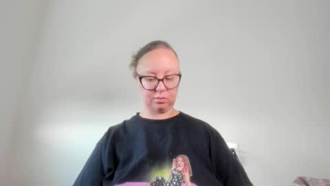 Snapshot of paisleehaze chatting on September 14, 1:43 pm Paislee Haze online show from September 14, 1:43 pm