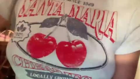 Snapshot of paisleysnowxo chatting on March 9, 3:32 am paisleysnowxo online show from March 9, 3:32 am