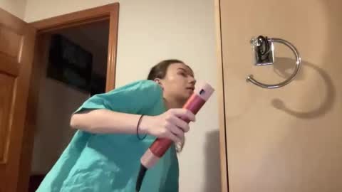 Snapshot of paisleysnowxo chatting on November 4, 11:04 pm paisleysnowxo online show from November 4, 11:04 pm