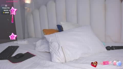 pamela online show from March 30, 10:00 pm