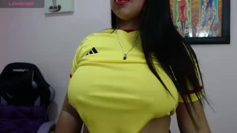 Snapshot of pamela_claus chatting on June 24, 7:02 pm Pamela Claus online show from June 24, 7:02 pm