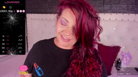 Snapshot of pamela_dimantis_ chatting on January 5, 6:02 am Pamela online show from January 5, 6:02 am
