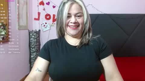 Snapshot of pamela_echeverria chatting on June 1, 11:12 am pamela_echeverria online show from June 1, 11:12 am