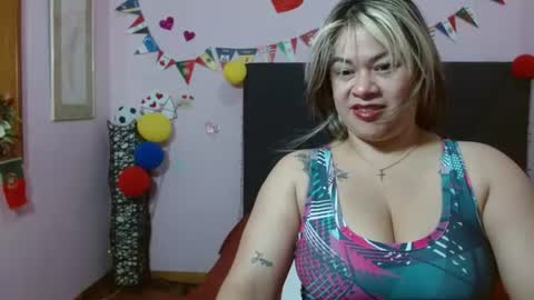 Snapshot of pamela_echeverria chatting on July 1, 11:23 am pamela_echeverria online show from July 1, 11:23 am