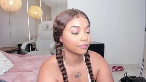 Pamela West online show from November 28, 8:00 pm