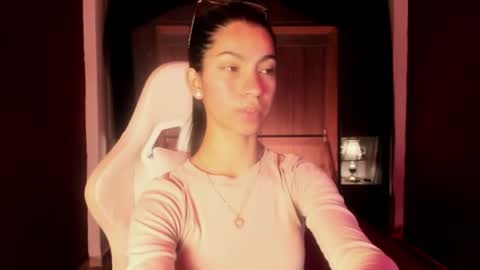 Snapshot of pamelaascott chatting on May 29, 4:10 am P A M online show from May 29, 4:10 am