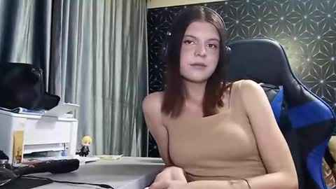 Pamela online show from October 8, 1:20 pm