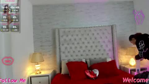 Snapshot of pamelamiler_ chatting on April 24, 10:28 am TELL ME PAMELLA AND GIVE ME A GOOD GRADE ITS IMPORTANT online show from April 24, 10:28 am