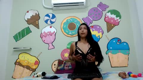 pamelaskiny20 online show from April 10, 3:39 pm