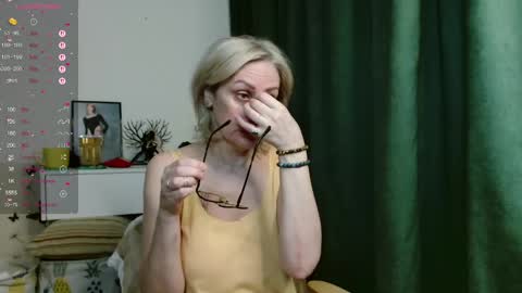 Snapshot of pamellamurphy chatting on April 22, 12:02 am pamellamurphy online show from April 22, 12:02 am
