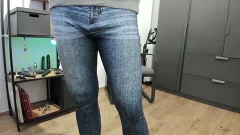 Snapshot of pampersandspanking chatting on March 24, 7:19 pm pampersandspanking online show from March 24, 7:19 pm