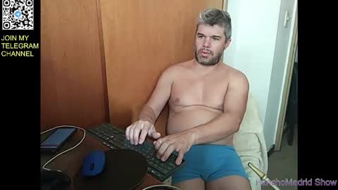 Snapshot of panchomadrid chatting on February 6, 11:46 am Pancho Madrid online show from February 6, 11:46 am