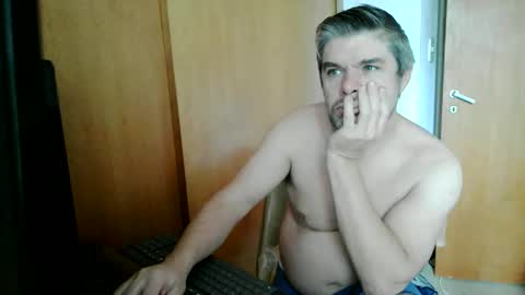 Pancho Madrid online show from May 29, 1:42 pm