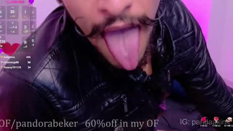 Snapshot of pandorabeker chatting on February 19, 5:16 am    online show from February 19, 5:16 am