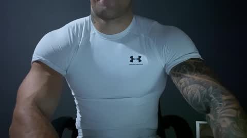 Snapshot of panther_style chatting on December 7, 4:53 am Oleg online show from December 7, 4:53 am