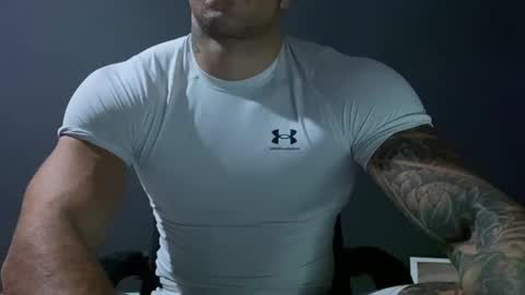 Snapshot of panther_style chatting on December 7, 2:35 pm Oleg online show from December 7, 2:35 pm