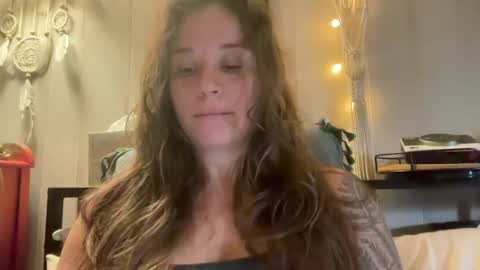 Snapshot of pantiesofthefae chatting on July 23, 10:46 am Pantiesofthefae online show from July 23, 10:46 am