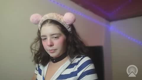 Snapshot of pao_ly chatting on June 11, 6:17 pm Paola online show from June 11, 6:17 pm