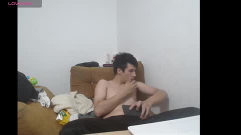 Snapshot of paola_alexander chatting on March 2, 10:48 pm paola y alexander online show from March 2, 10:48 pm