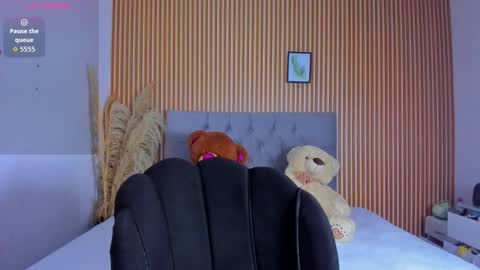 paola online show from March 14, 12:50 am