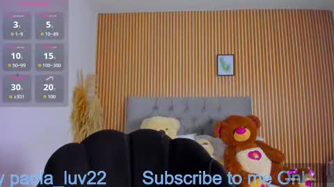 paola online show from March 23, 1:09 am