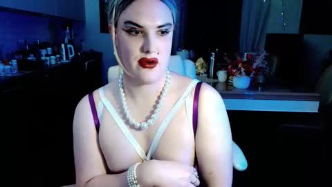 Sarina Williams online show from January 6, 11:36 am