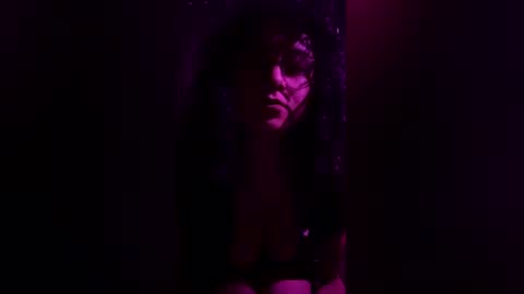 paolahyuga online show from March 4, 5:46 am